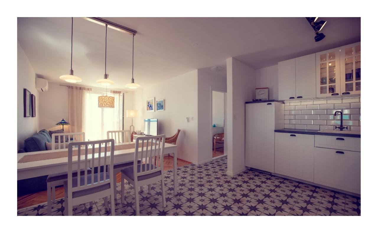 Condo With A Breathtaking View Dubrovnik Bagian luar foto