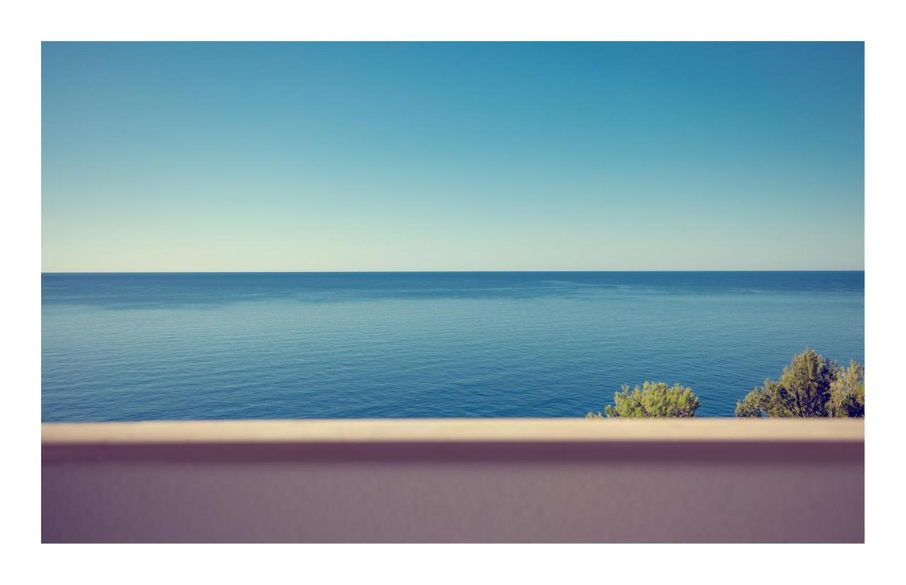 Condo With A Breathtaking View Dubrovnik Bagian luar foto