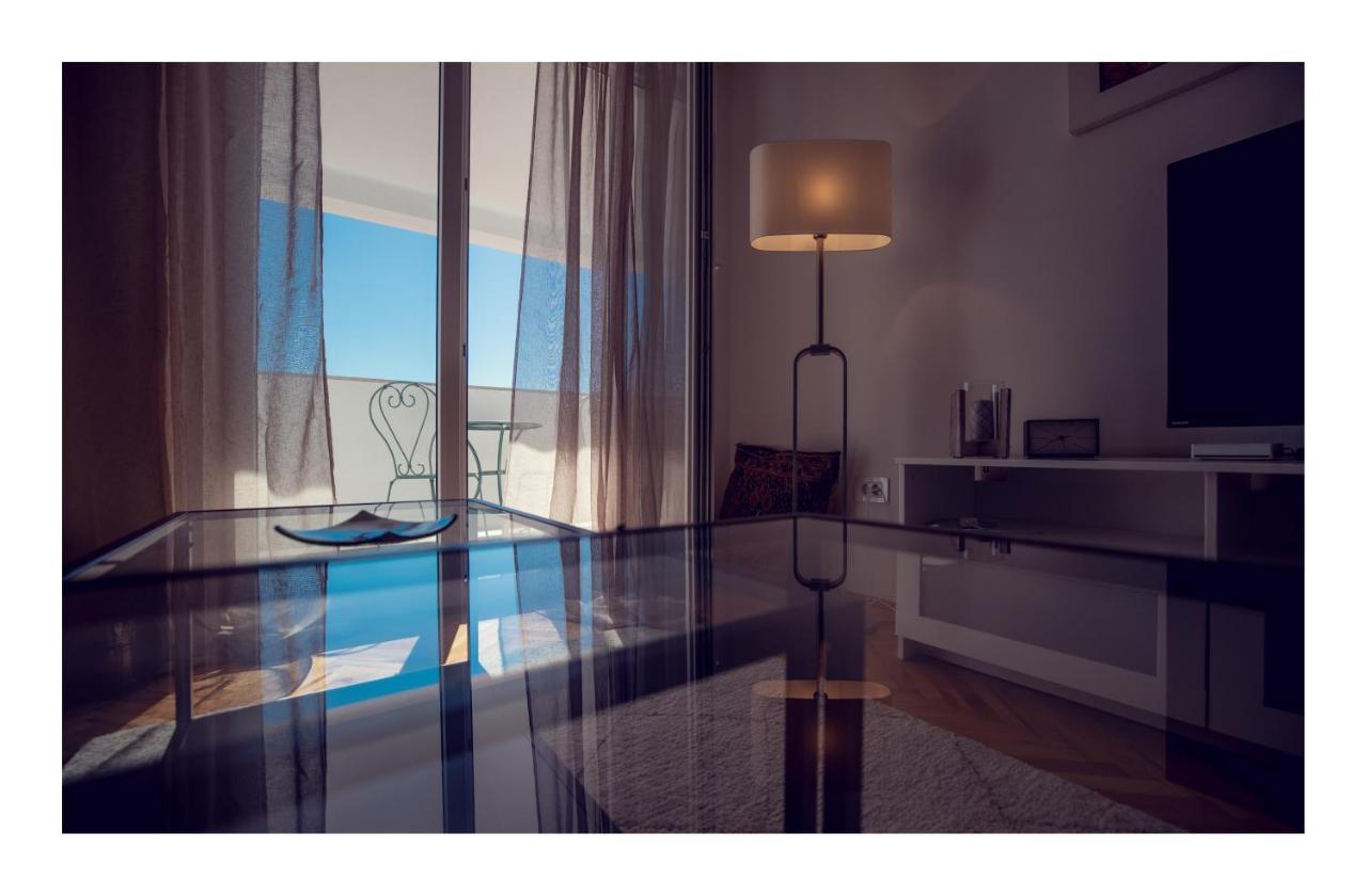 Condo With A Breathtaking View Dubrovnik Bagian luar foto